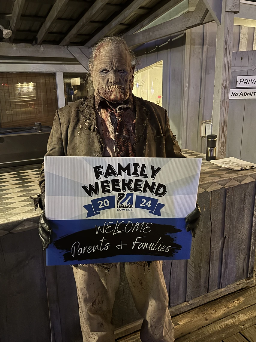 Logo for Witch's Woods Haunted Hayride and Halloween Screampark - Family Weekend 2025